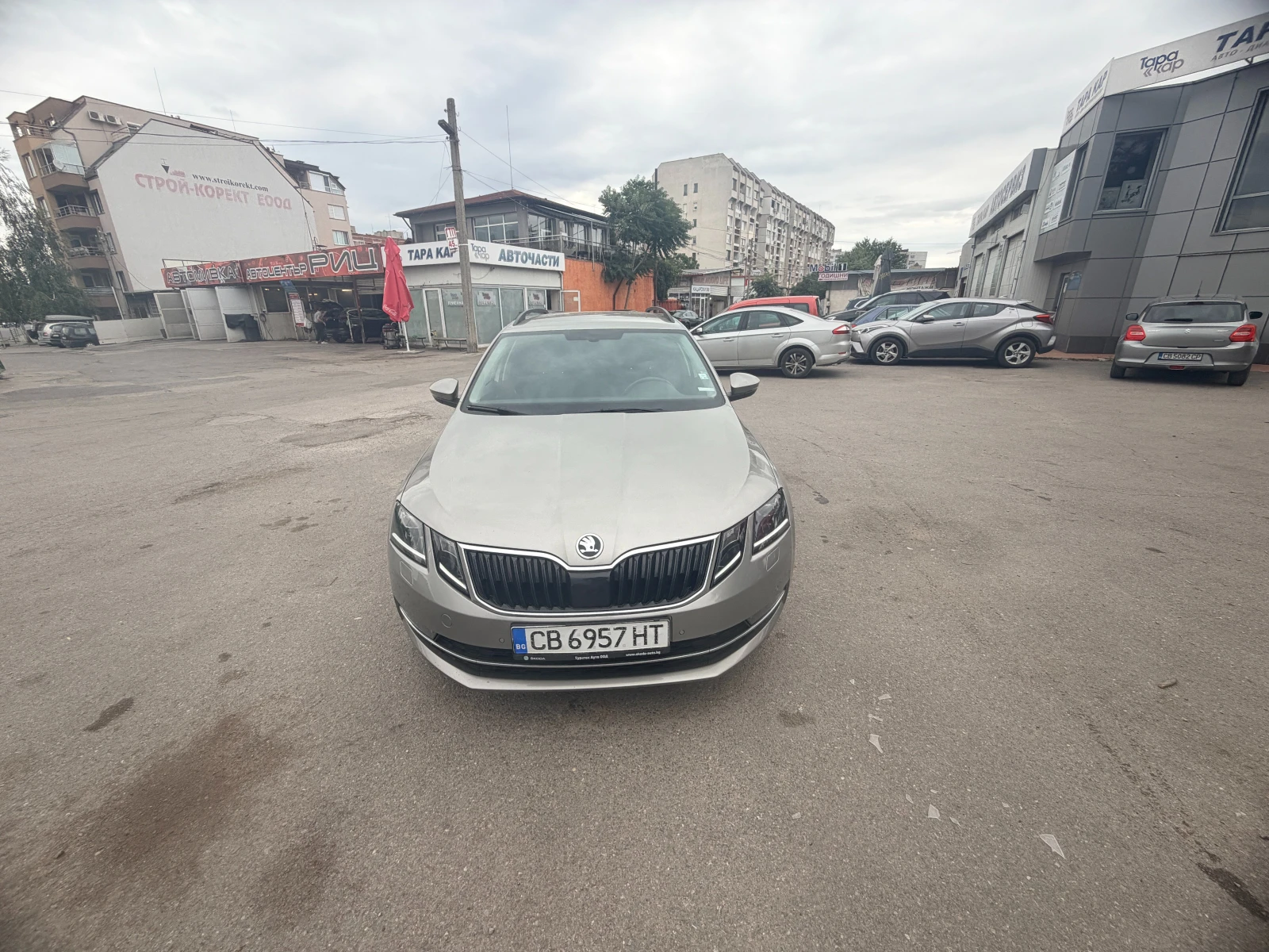 Skoda Octavia, снимка 3 - Автомобили и джипове - 55411152