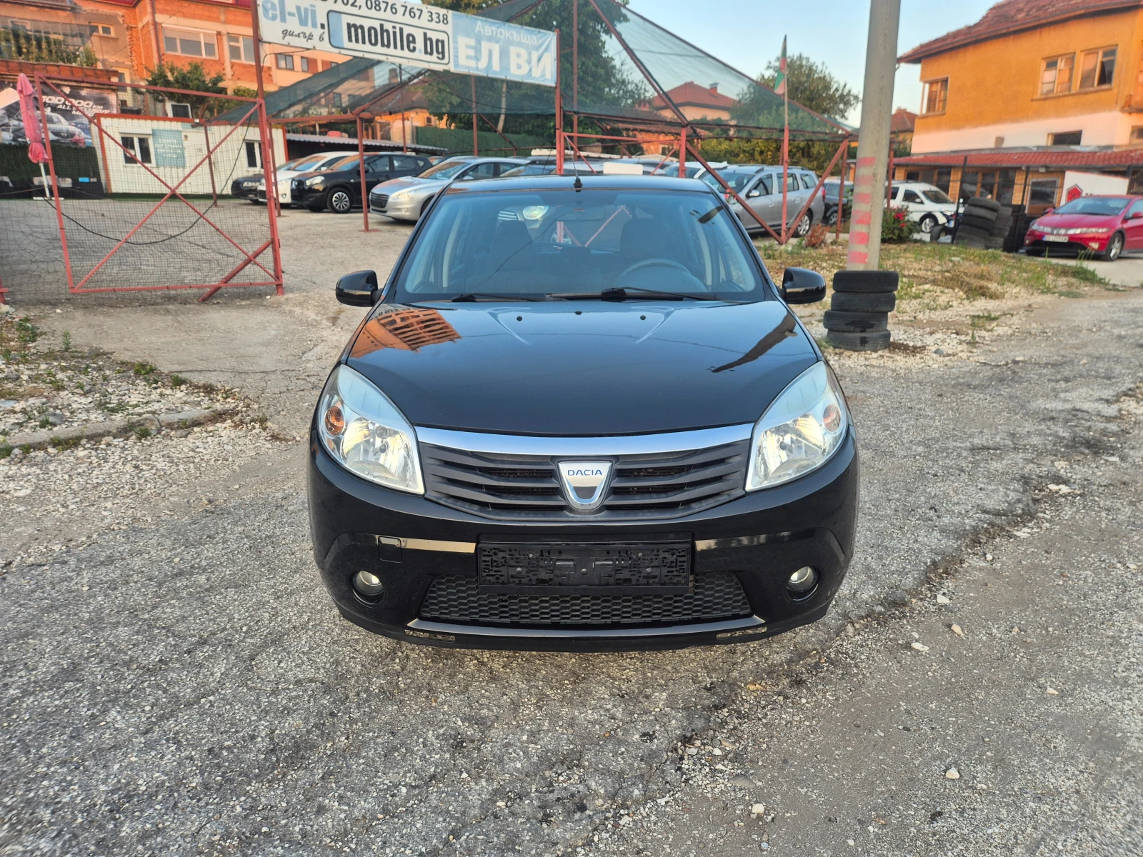 Dacia Sandero 1.4i 75k.s.GAS, KLIMATIK, снимка 2 - Автомобили и джипове - 55568299
