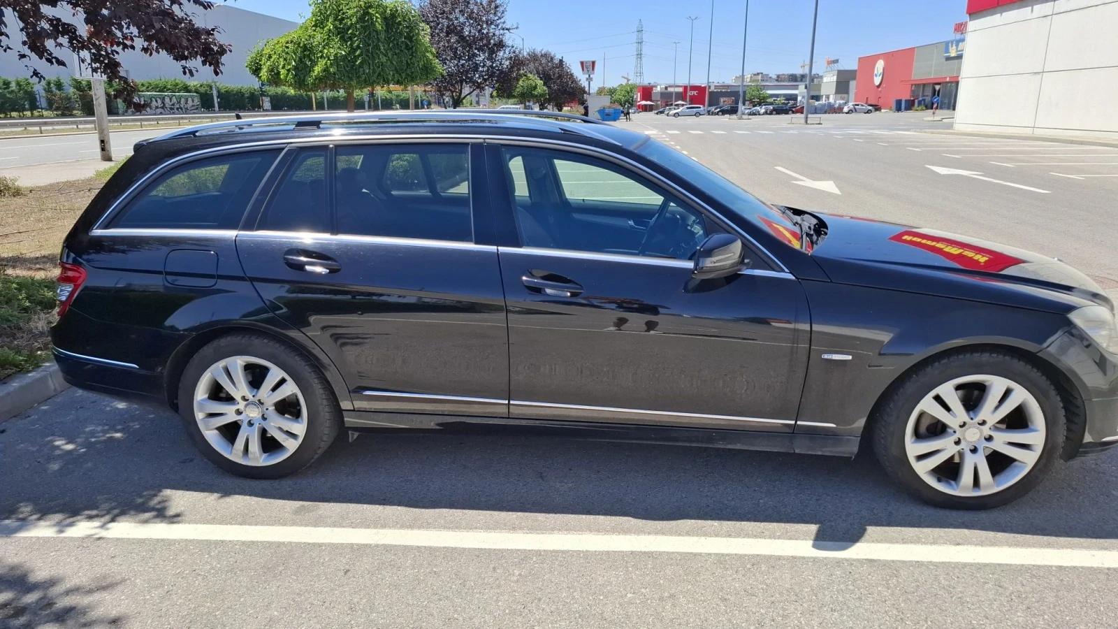 Mercedes-Benz C 220, снимка 8 - Автомобили и джипове - 55574045