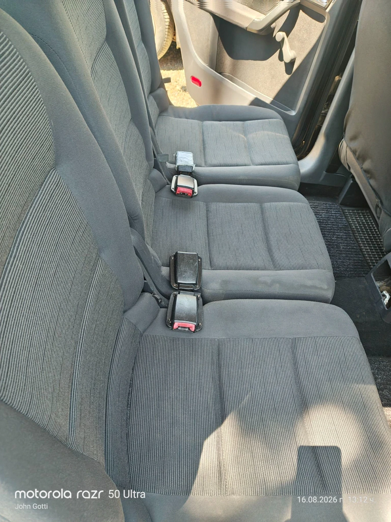 VW Touran 1.9 TDi, 6 ��������, 105 �.�. , 7 ������, , 2009�. | Mobile.bg � ����������� 13
