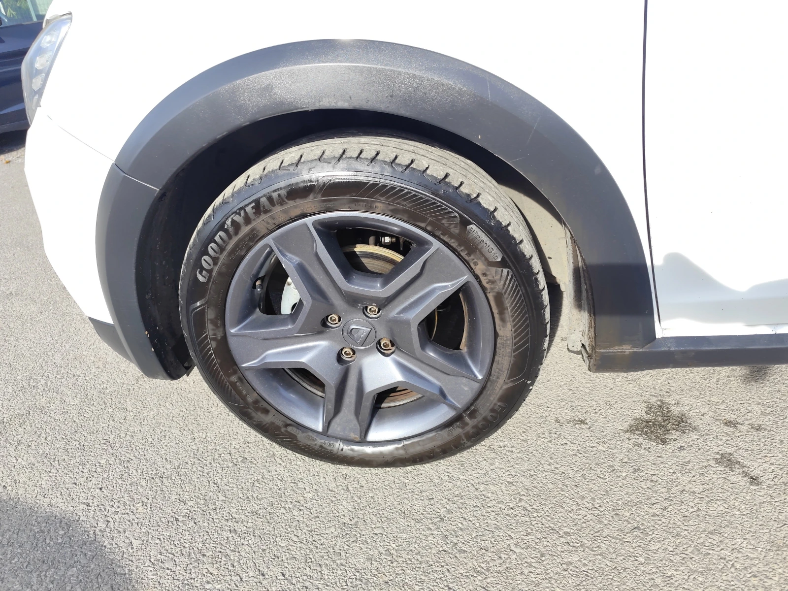 Dacia Logan 1.5DCi* STEPWAY* LED* KLIMA* EURO-6B* , снимка 17 - Автомобили и джипове - 56633256