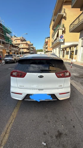 Kia Niro, снимка 3 - Автомобили и джипове - 53667863