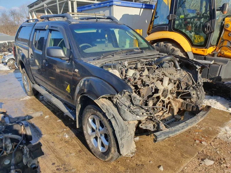 Nissan Navara D40 2.5TDI, снимка 3 - Автомобили и джипове - 46833946