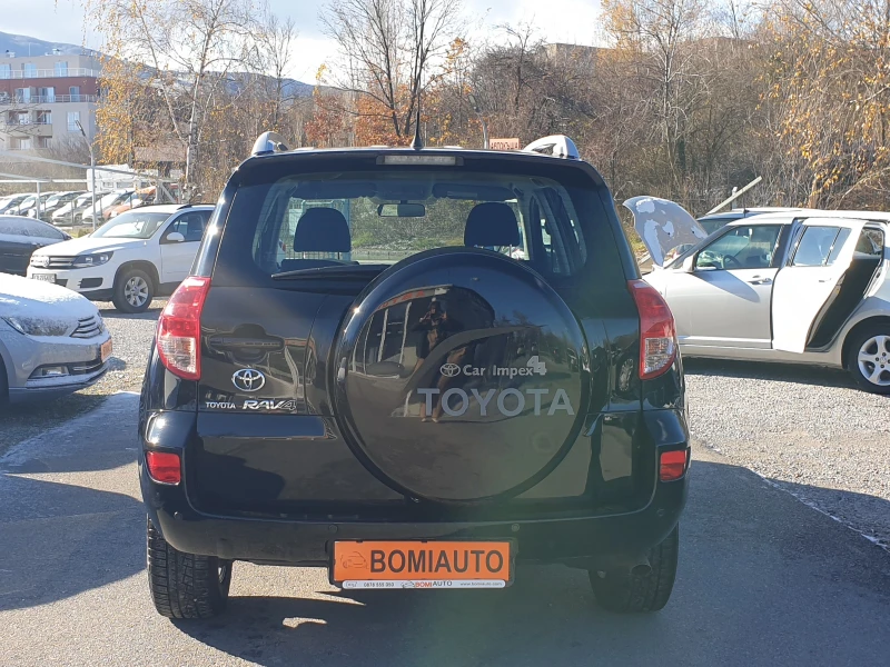 Toyota Rav4 2.2D-4D* 4X4* KLIMATRONIK* , снимка 5 - Автомобили и джипове - 48075567