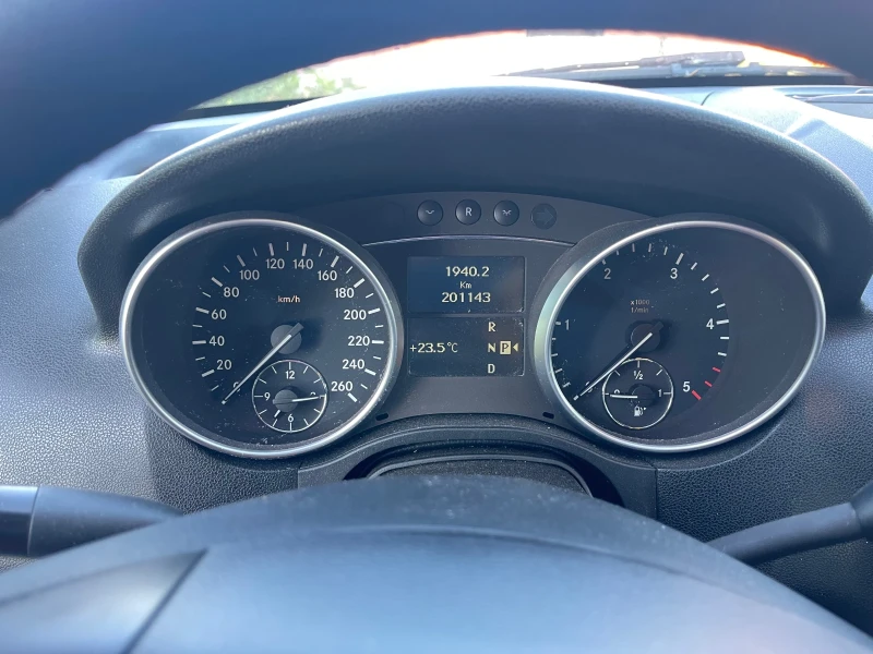 Mercedes-Benz ML 320, снимка 10 - Автомобили и джипове - 52932748