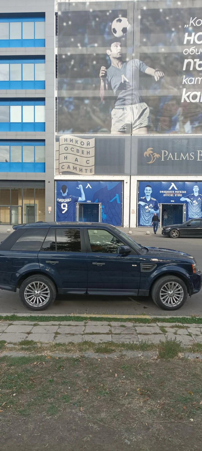Land Rover Range Rover Sport 3.0HSE, снимка 4 - Автомобили и джипове - 52295836