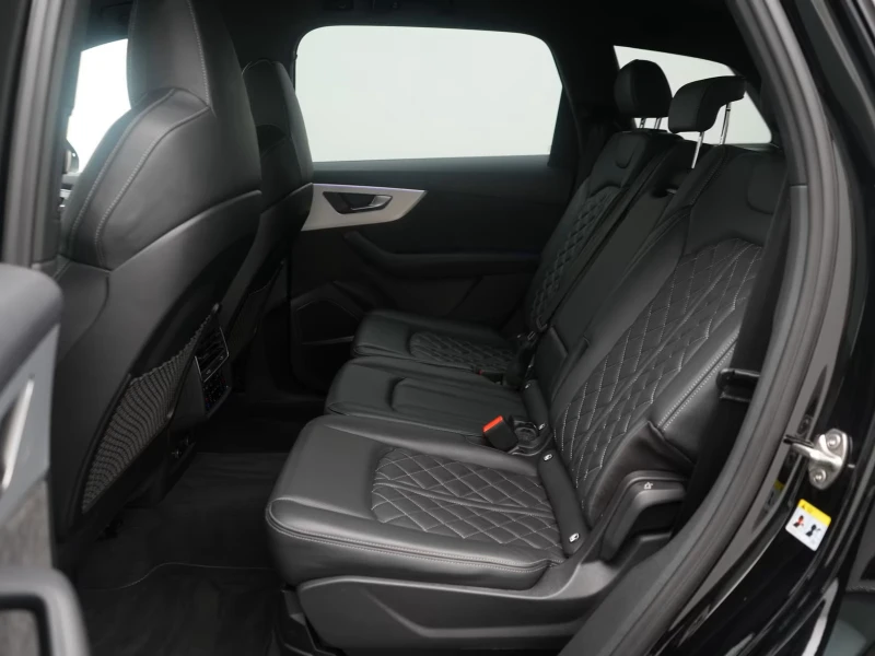 Audi SQ7 4.0 TFSI V8 Quattro, снимка 10 - Автомобили и джипове - 53110865
