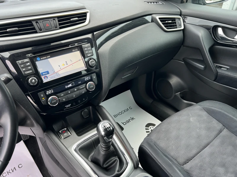 Nissan Qashqai 1.5dci-116к.с/ Старт-стоп/Камера/ Навигация/Италия, снимка 14 - Автомобили и джипове - 53191263