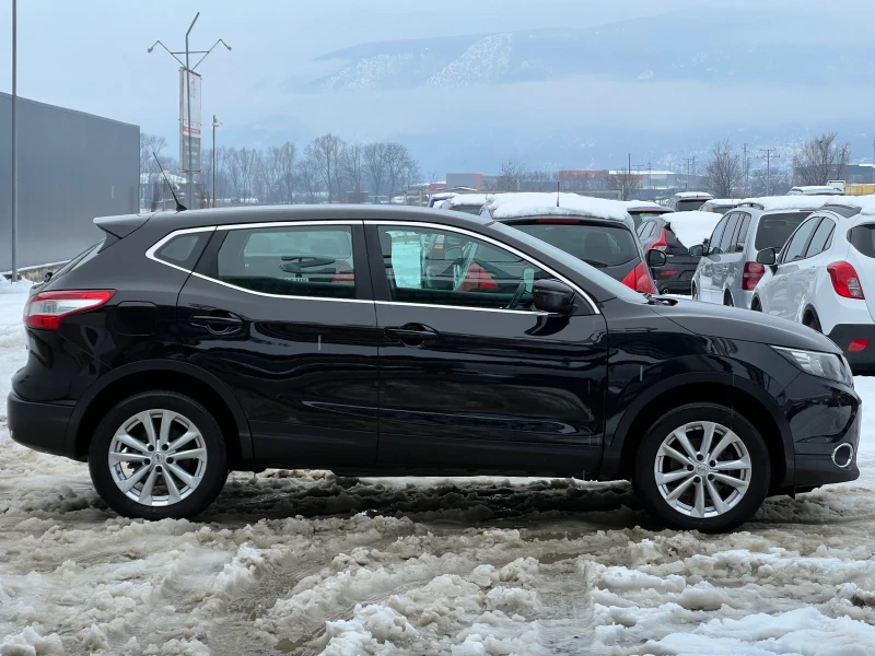 Nissan Qashqai 1.5dci-116к.с/ Старт-стоп/Камера/ Навигация/Италия, снимка 4 - Автомобили и джипове - 53191263