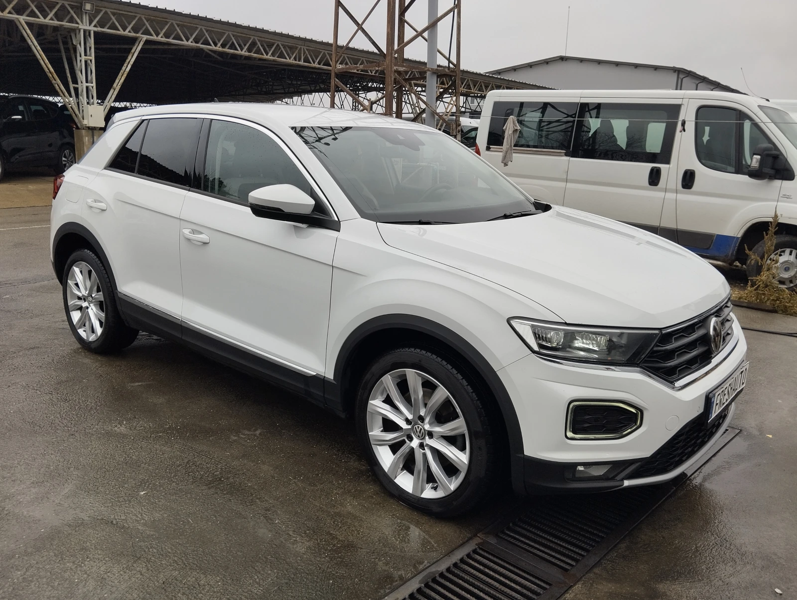 VW T-Roc 2.0tdi 4Motion Navi - изображение 2