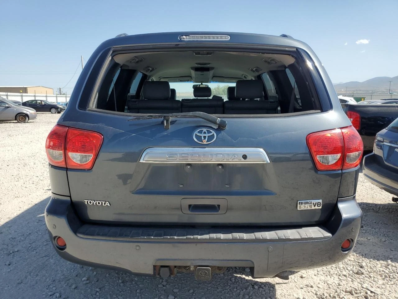 Toyota Sequoia LIMITED 5.7* Кожа* Подгрев* Kамера* 8-Места*  - изображение 3