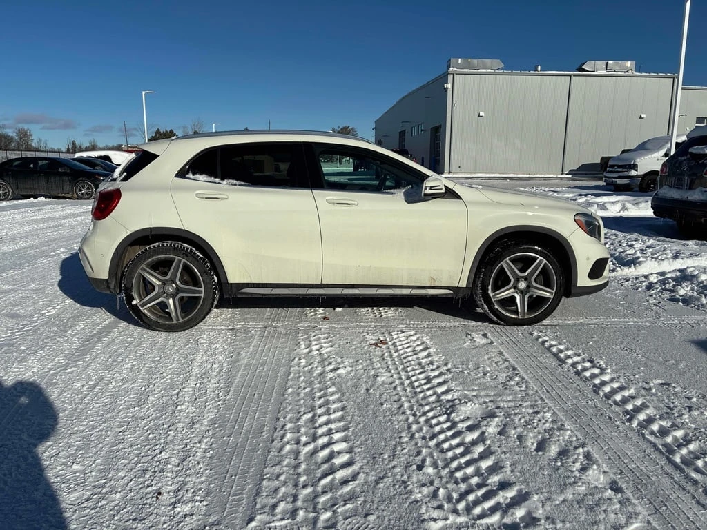 Mercedes-Benz GLA 250 2015 4МАТIC * БЕЗ ПЪРВОНАЧАЛНА ВНОСКА*  - изображение 4