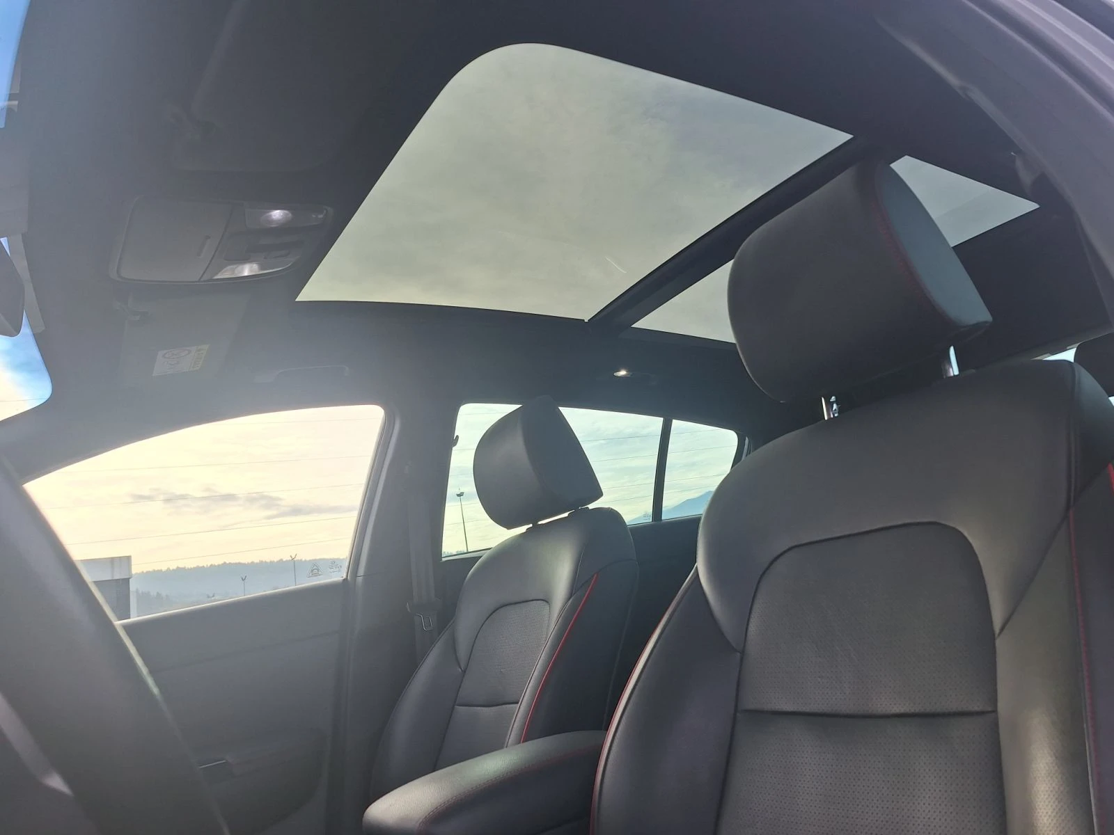 Kia Sportage 2.0 CRDi / 185 к.с. / DCT-8 / AWD/GT LINE, снимка 17 - Автомобили и джипове - 52873042