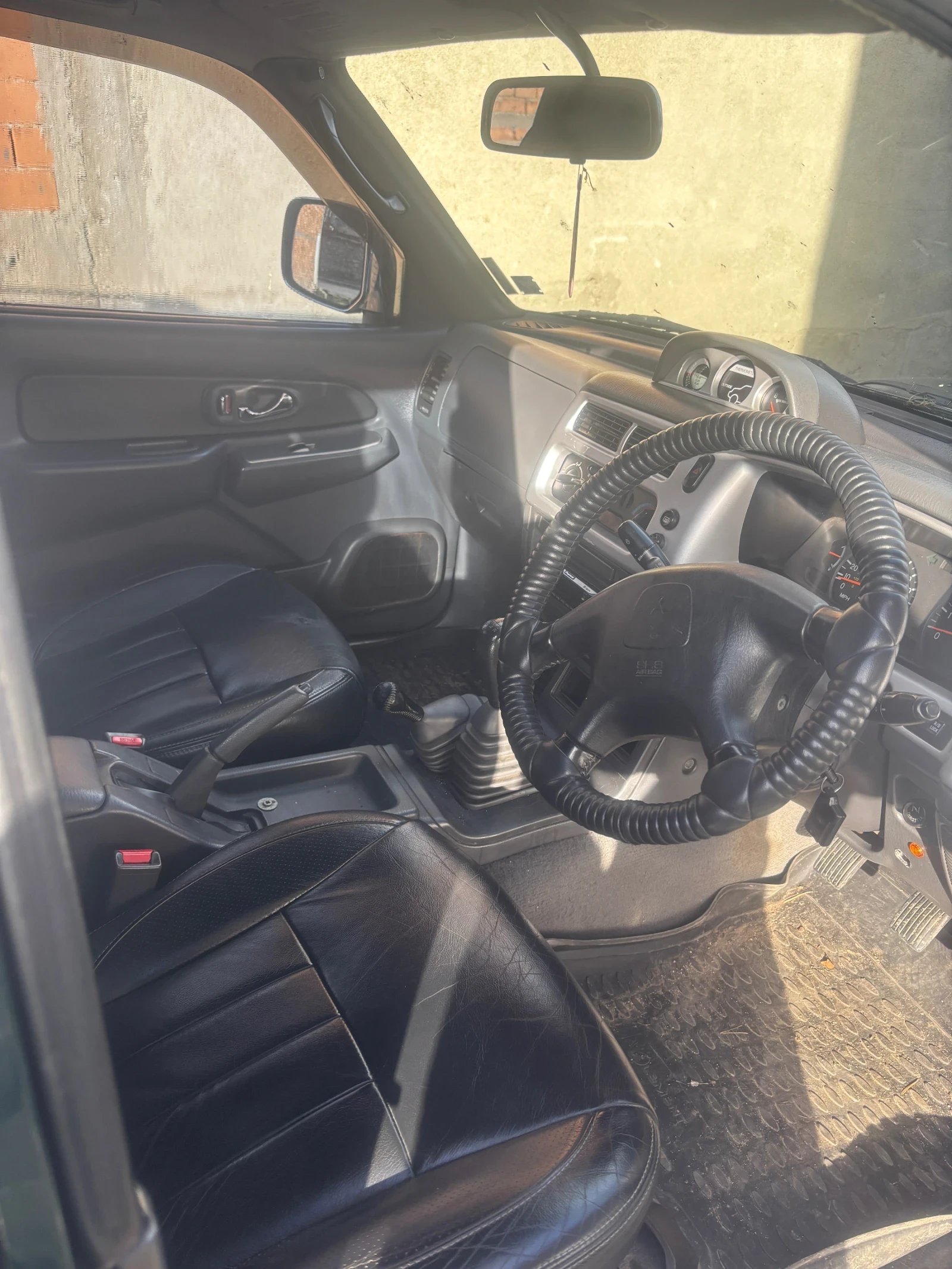 Mitsubishi L200, снимка 10 - Автомобили и джипове - 54082468