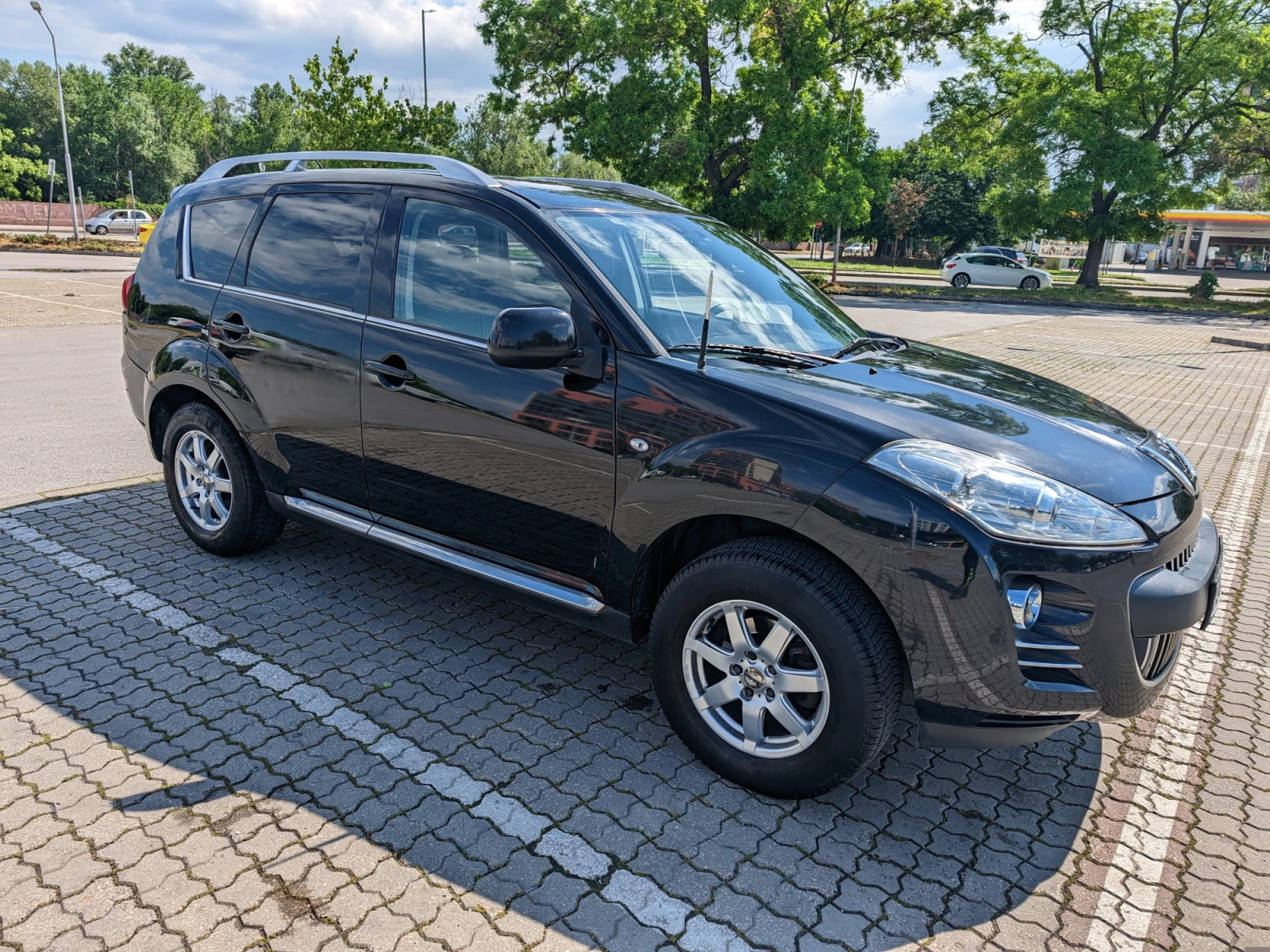 Peugeot 4007