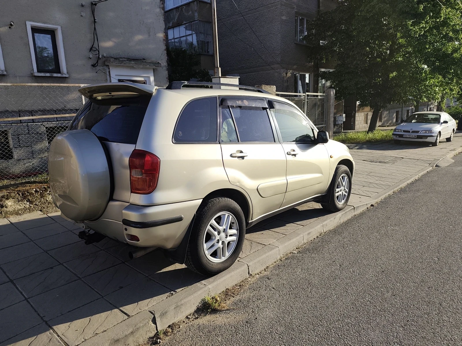 Toyota Rav4 2.0 АВТОМАТИК , снимка 2 - Автомобили и джипове - 54783864