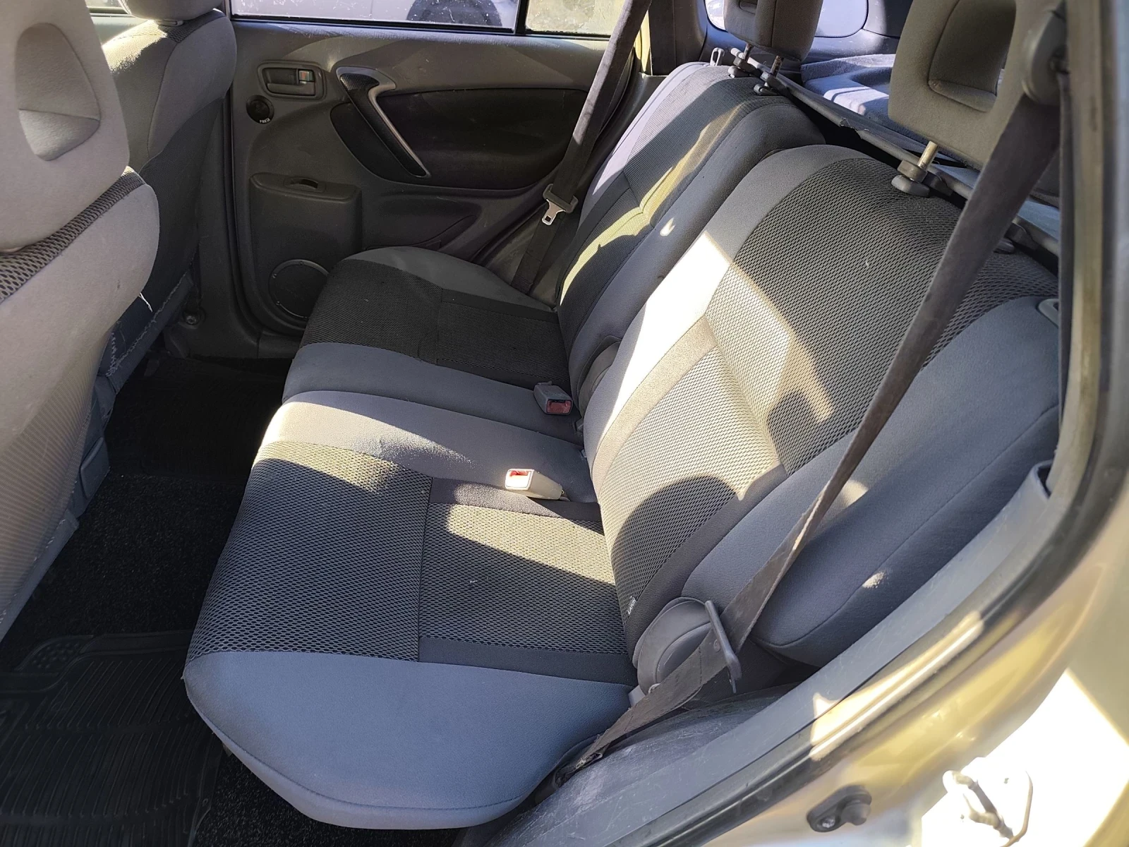 Toyota Rav4 2.0 АВТОМАТИК , снимка 11 - Автомобили и джипове - 54783864