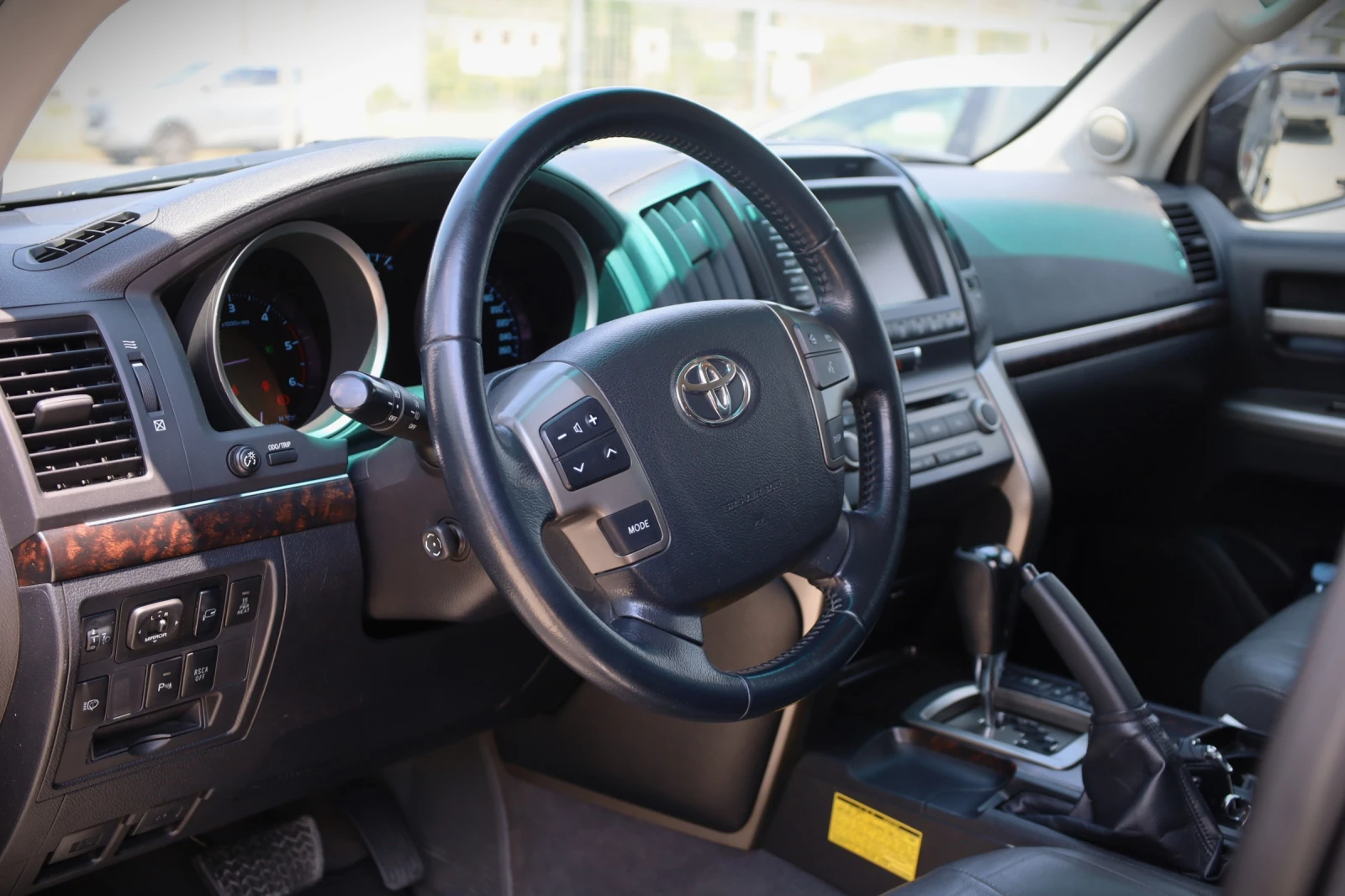 Toyota Land cruiser J200 4.5D V8 | Mobile.bg � ����������� 10