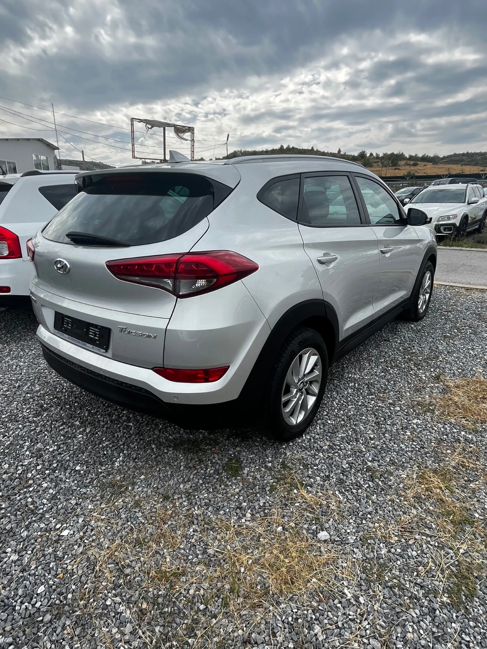 Hyundai Tucson 1.7CRDI. 2015г., снимка 5 - Автомобили и джипове - 56205783