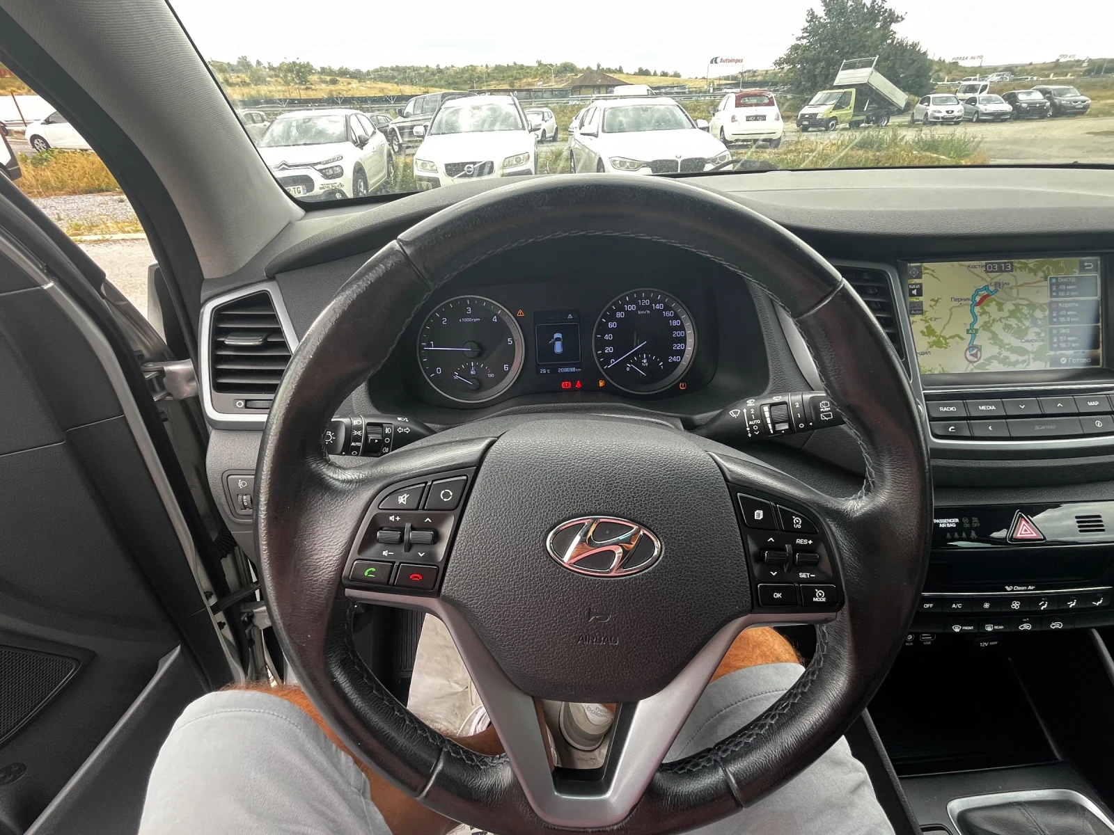Hyundai Tucson 1.7CRDI. 2015г., снимка 9 - Автомобили и джипове - 56205783