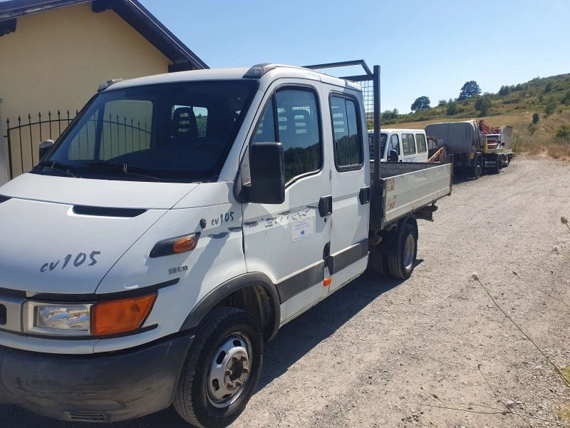 Iveco Daily 2.8tdi 35c11, снимка 2 - Бусове и автобуси - 46771393