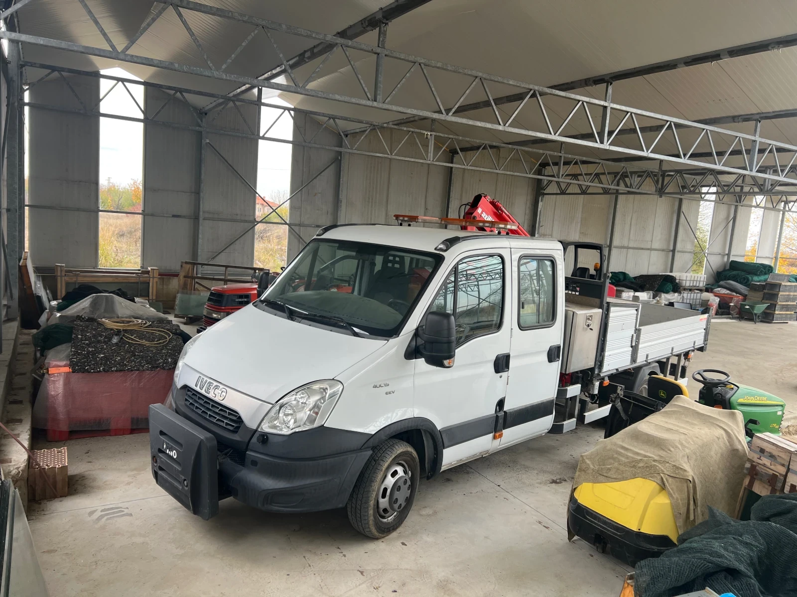 Iveco Daily 40C15 ТРОЕН САМОСВАЛ С КРАН - изображение 9