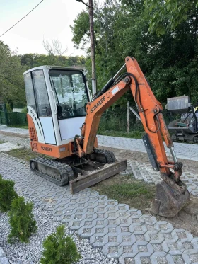 ����� �� �������� �� ����� Schaeff HR12