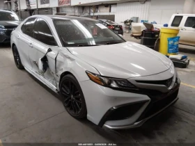 Toyota Camry XSE V6, снимка 1