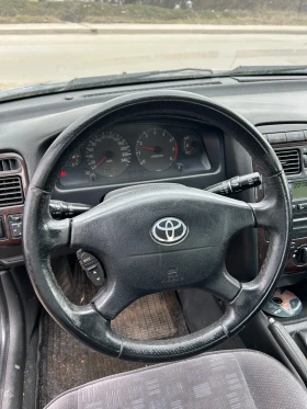 Toyota Avensis Бензин!, снимка 9