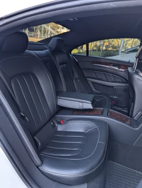 Mercedes-Benz CLS 550 RWD - 51748 лв. - 74068410 10