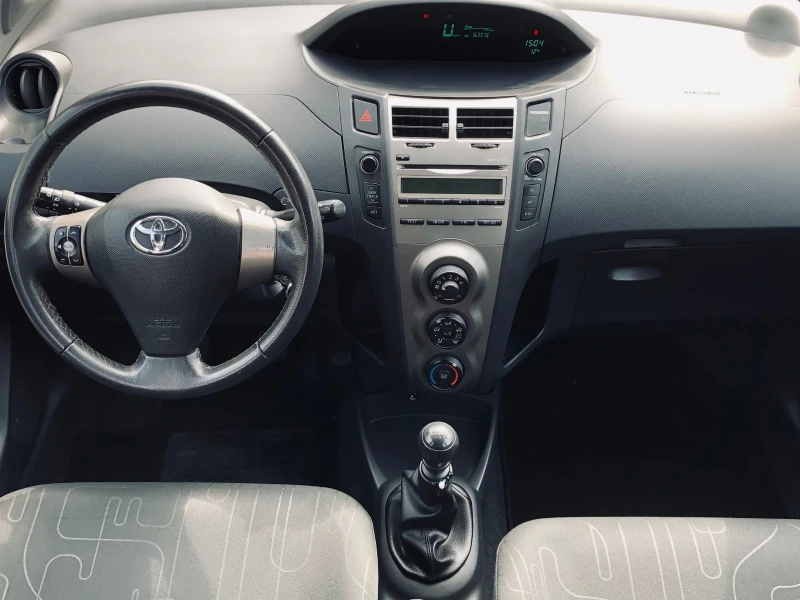 Toyota Yaris 1.33vvt, снимка 6 - Автомобили и джипове - 47408553