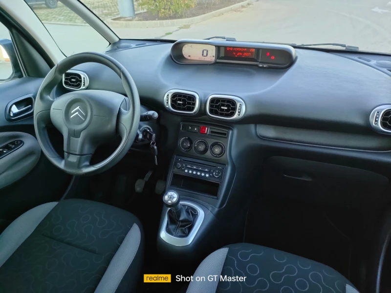 Citroen C3 Picasso 1.4 VTI-95кс., снимка 12 - Автомобили и джипове - 47428080