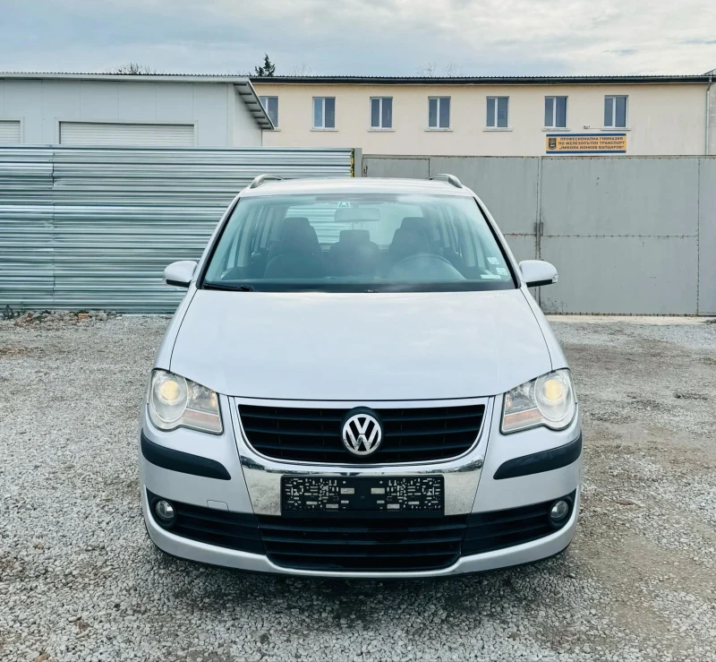 VW Touran 1900 ТДИ* АВТОМАТ , снимка 2 - Автомобили и джипове - 48820108