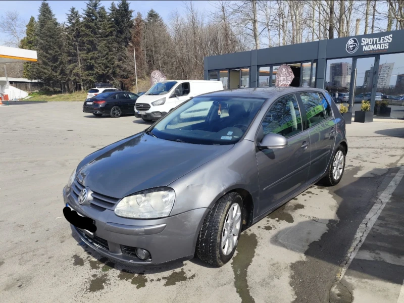 VW Golf, снимка 1 - Автомобили и джипове - 49448693