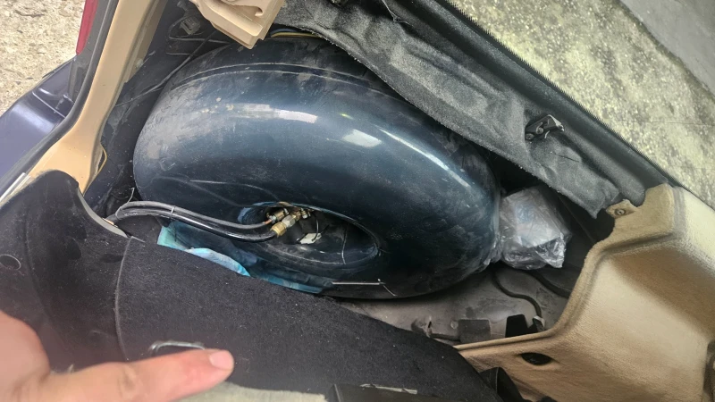 Mercedes-Benz E 320 W210, снимка 15 - Автомобили и джипове - 52339502