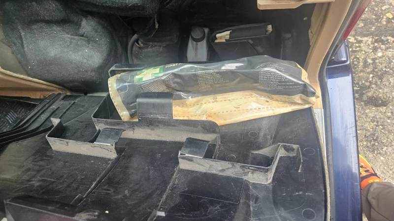 Mercedes-Benz E 320 W210, снимка 12 - Автомобили и джипове - 52339502