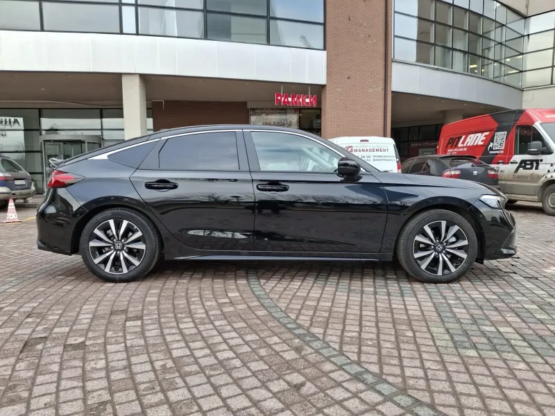 Honda Civic Elegance, снимка 4 - Автомобили и джипове - 53262504