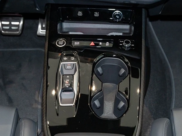 Audi A5 2.0 TDI Quattro = S-line = Гаранция, снимка 11 - Автомобили и джипове - 56181531