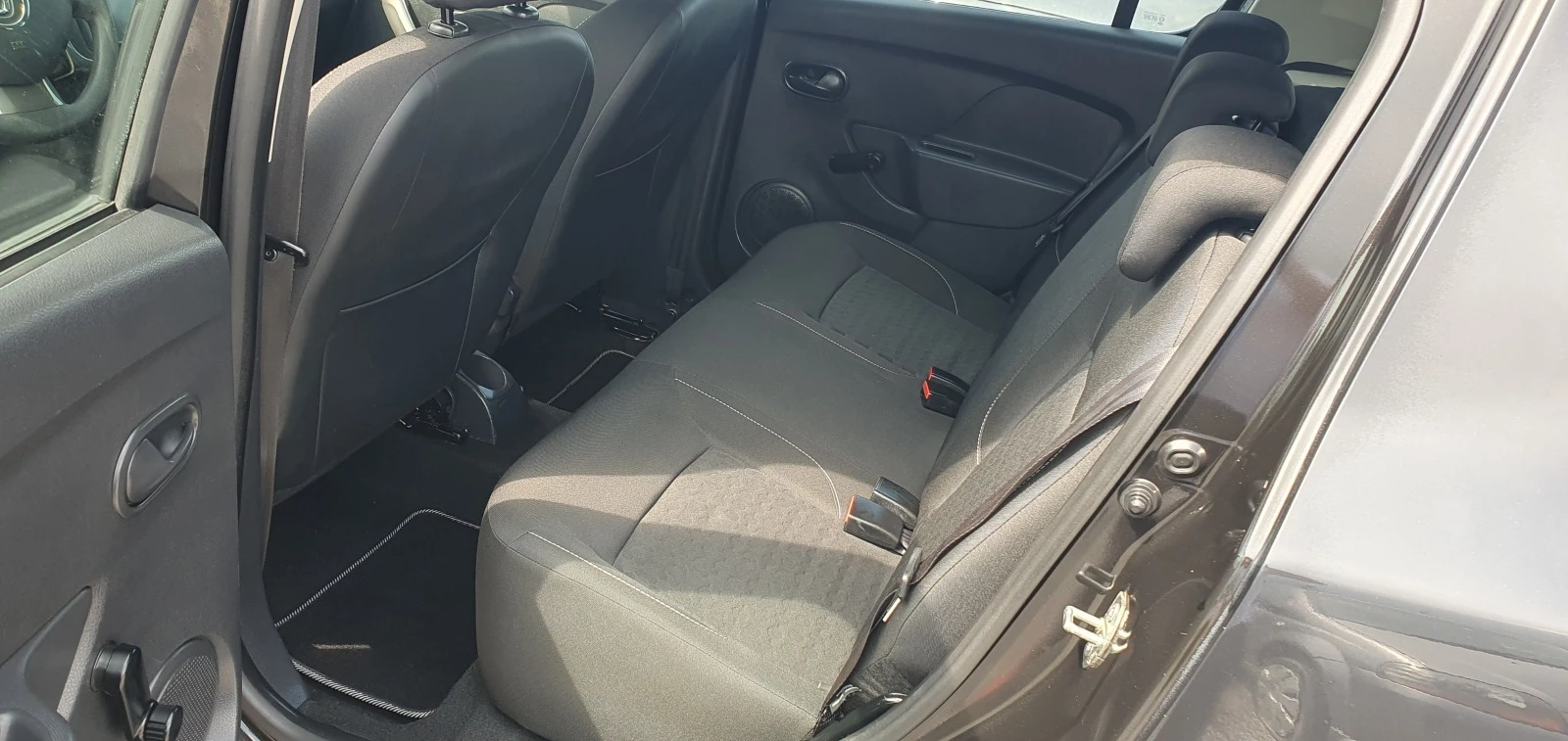 Dacia Sandero 1.2I- ГАЗ- NAVI-152000км!!! | Mobile.bg — изображение 11