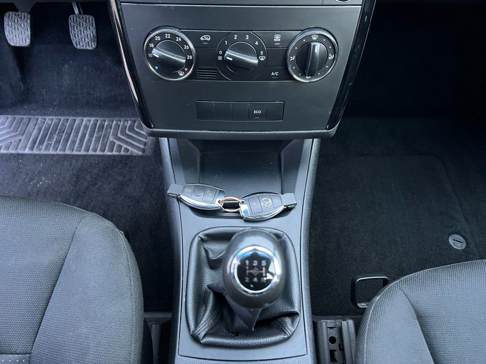 Mercedes-Benz A 160 1.5i газ/LPG Facelift  | Mobile.bg — изображение 17