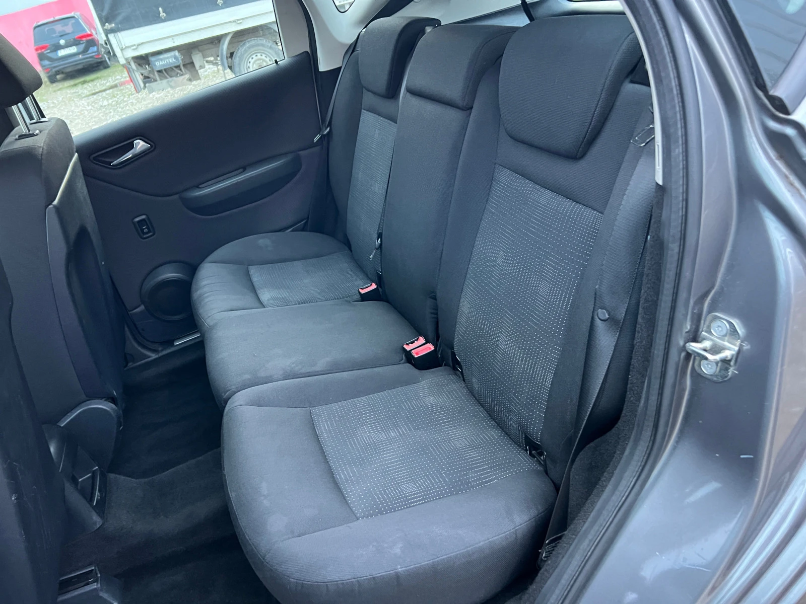 Mercedes-Benz A 160 1.5i газ/LPG Facelift  | Mobile.bg — изображение 14