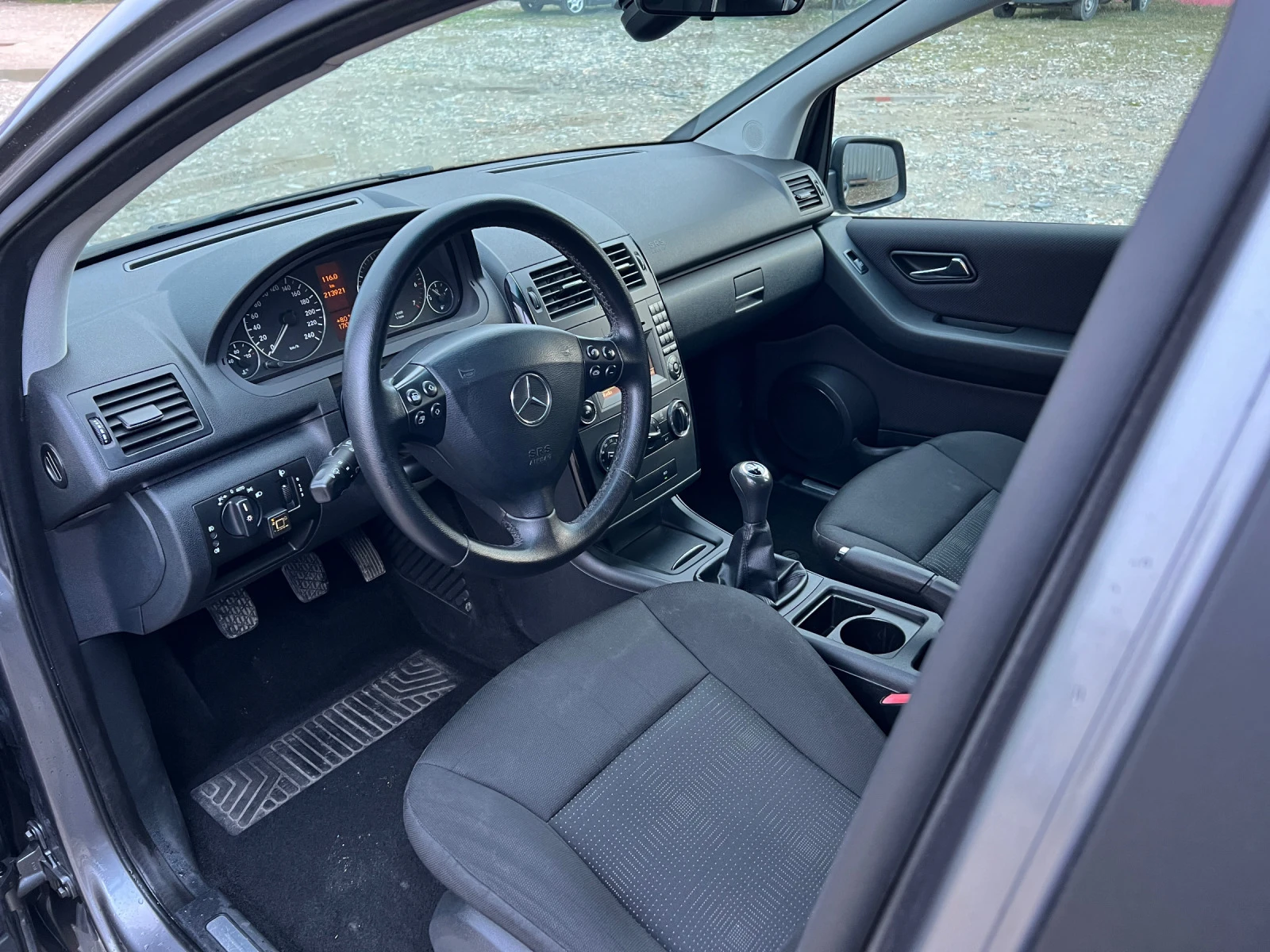 Mercedes-Benz A 160 1.5i газ/LPG Facelift  | Mobile.bg — изображение 11