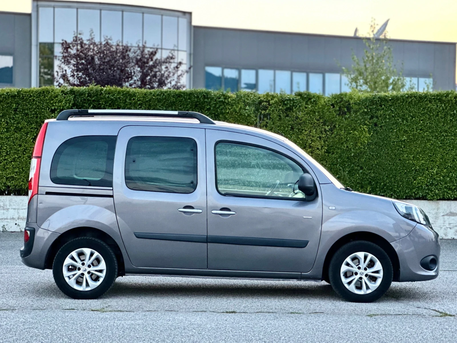 Renault Kangoo 1.5DCi * EURO6* КЛИМАТИК*  - изображение 4