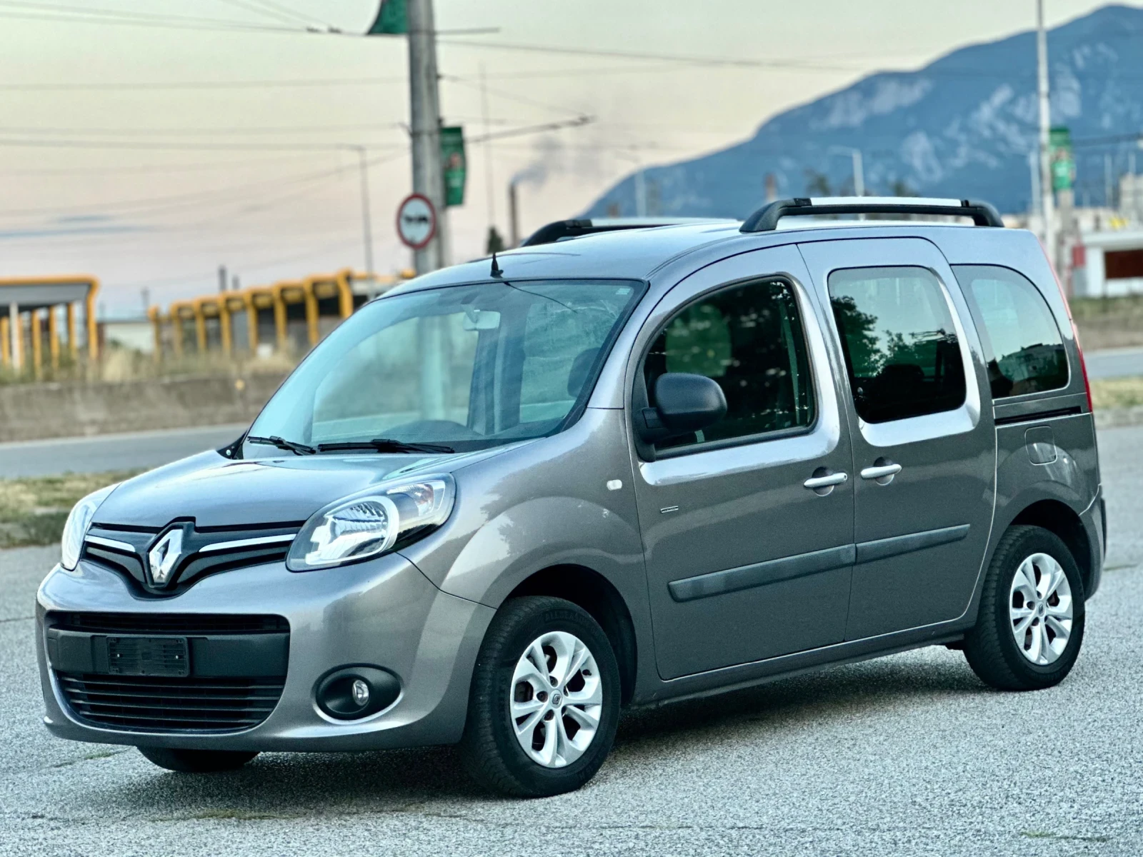 Renault Kangoo 1.5DCi * EURO6* КЛИМАТИК*  - [1] 