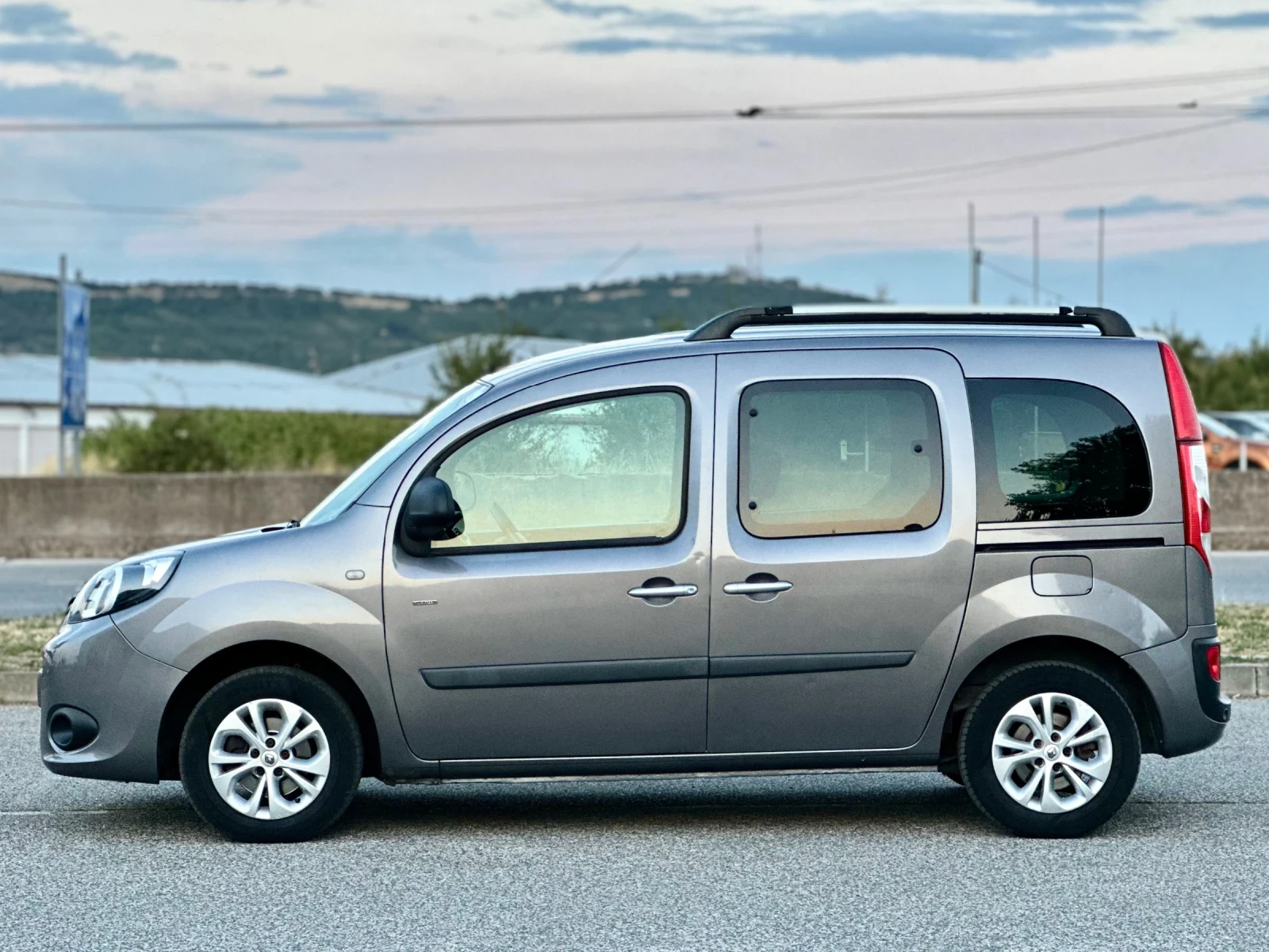 Renault Kangoo 1.5DCi * EURO6* КЛИМАТИК*  - изображение 8