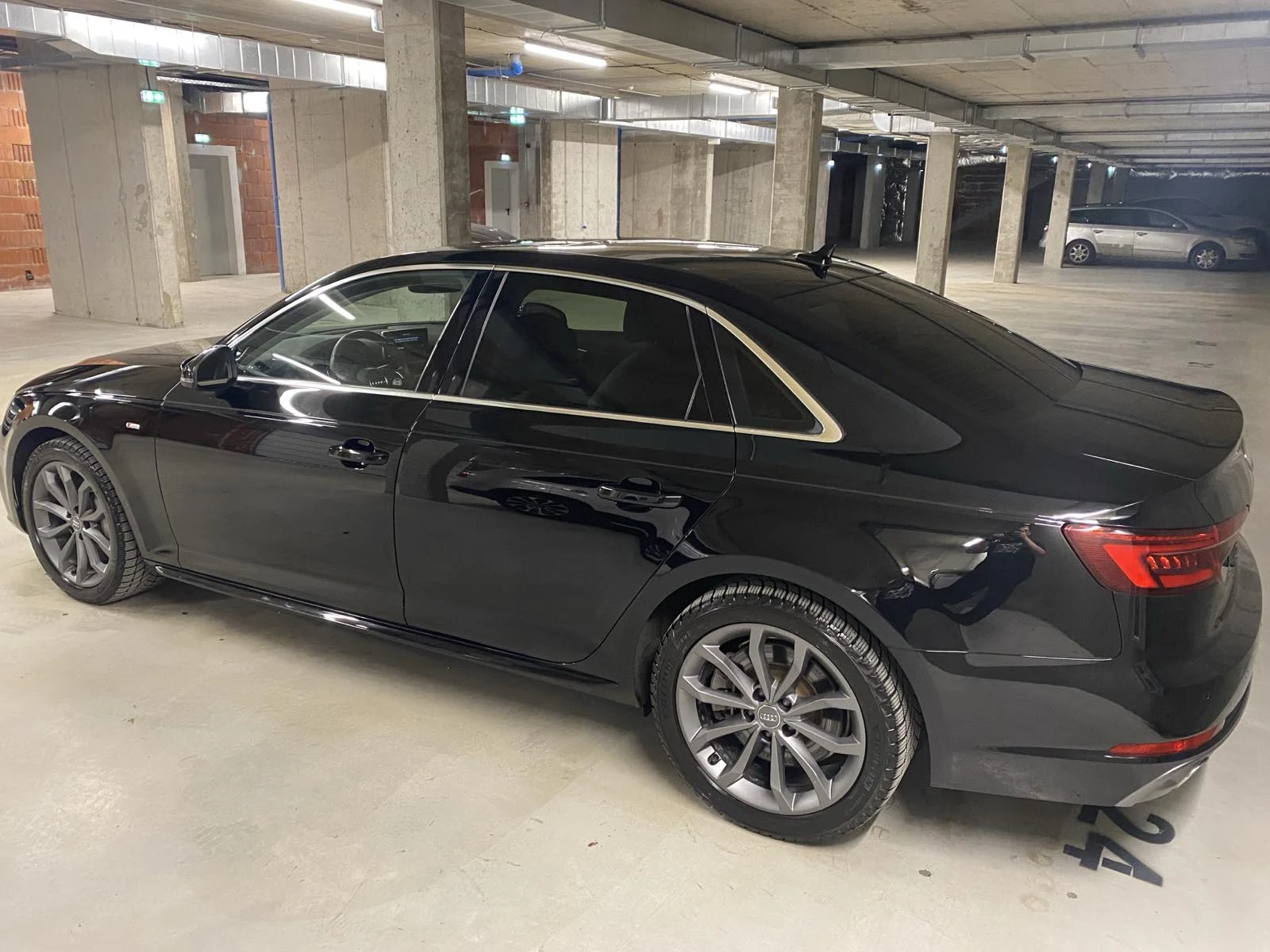 Audi A4  - изображение 2