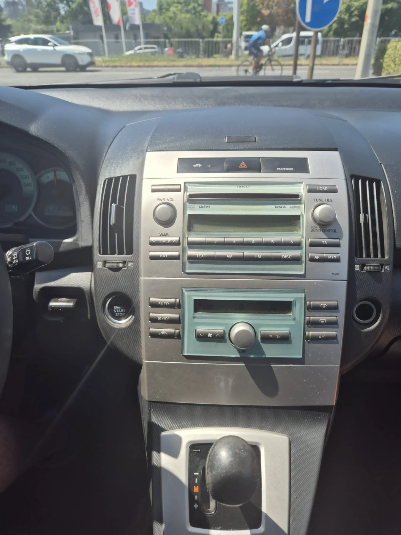 Toyota Corolla verso 1.8vvti с LPG - изображение 6