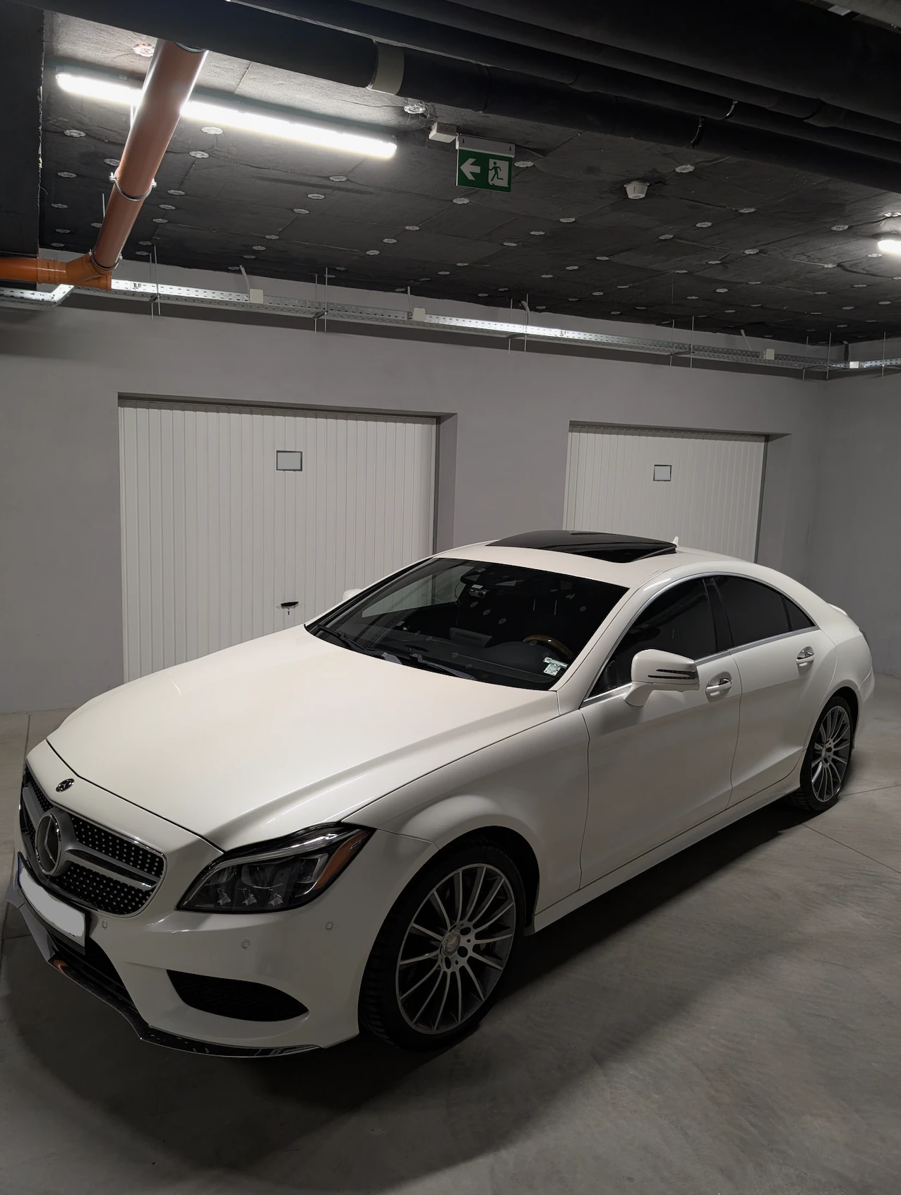Mercedes-Benz CLS 550 RWD - изображение 3