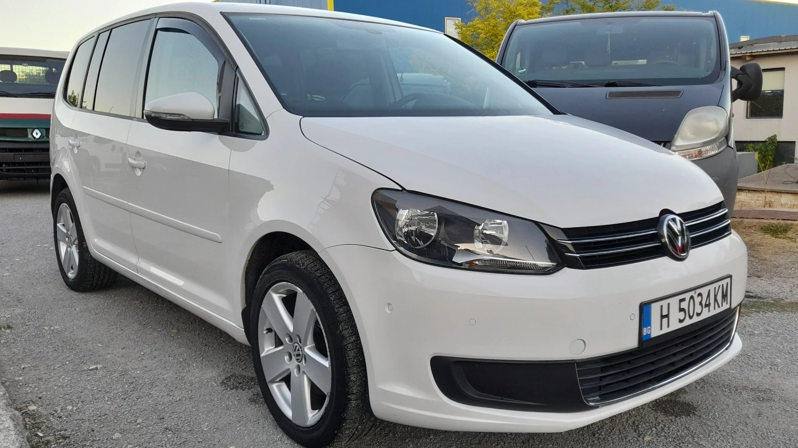 VW Touran 2.0TDI 140kc DSG 6 ck  - изображение 4