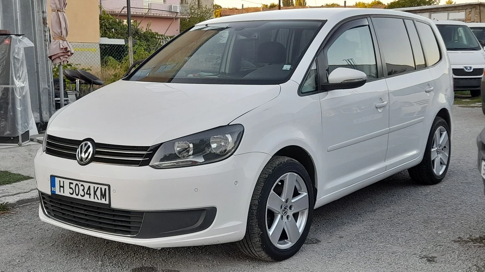 VW Touran 2.0TDI 140kc DSG 6 ck  - изображение 5